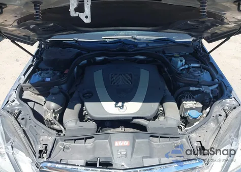 2011 Mercedes-Benz E 350 z USA, uszkodzony, nr VIN WDDHF5GB8BA504594